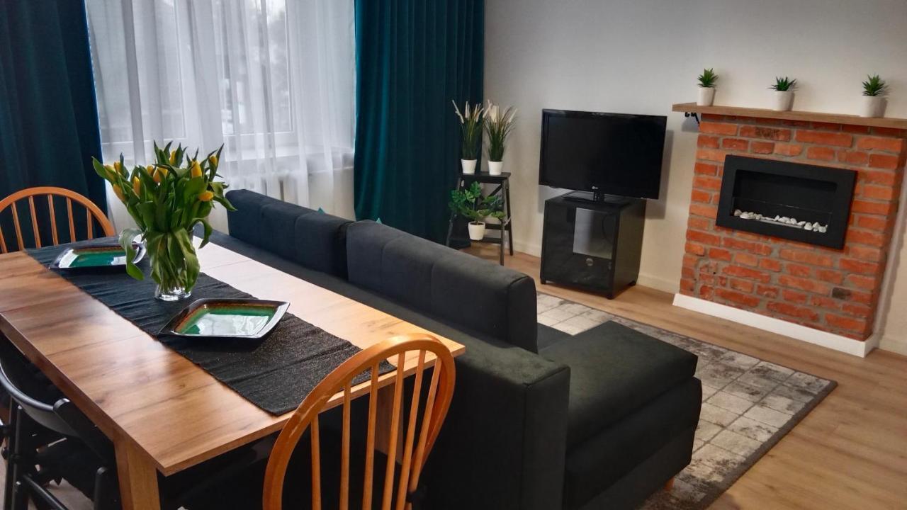 Apartament Dwupokojowy Ostrowiec Świętokrzyski Buitenkant foto