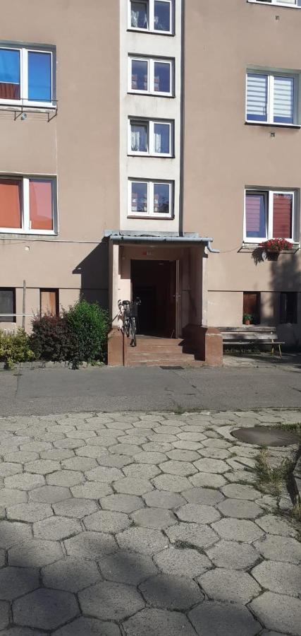 Apartament Dwupokojowy Ostrowiec Świętokrzyski Buitenkant foto