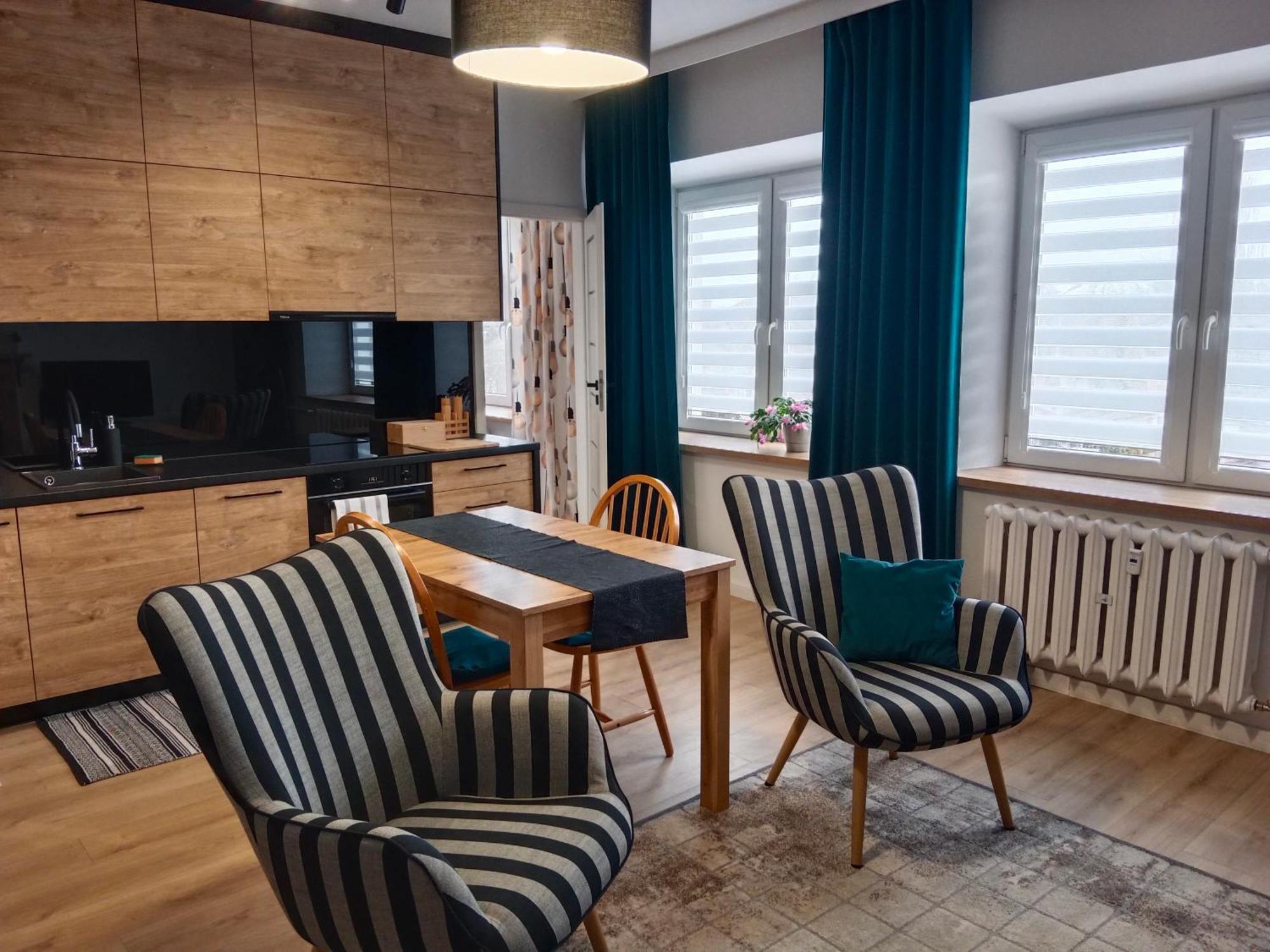 Apartament Dwupokojowy Ostrowiec Świętokrzyski Buitenkant foto